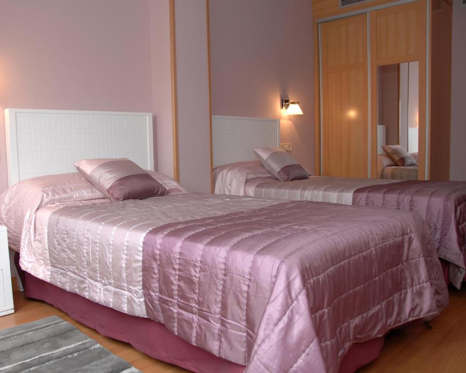Hotel Hc Sigueenza Екстериор снимка