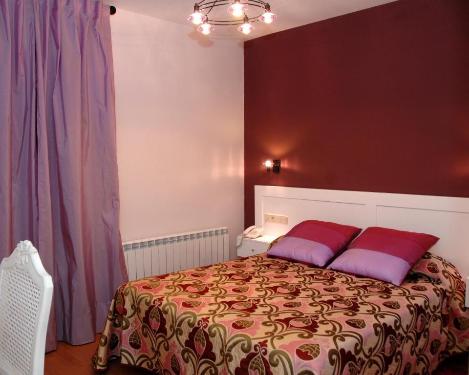 Hotel Hc Sigueenza Екстериор снимка
